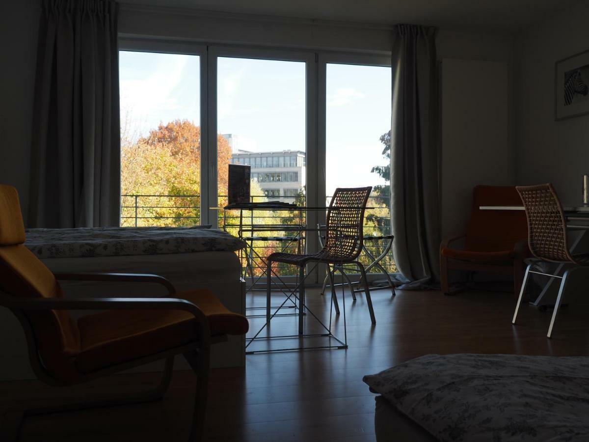 B8 - Just A Private Accommodation Düsseldorf Exterior foto